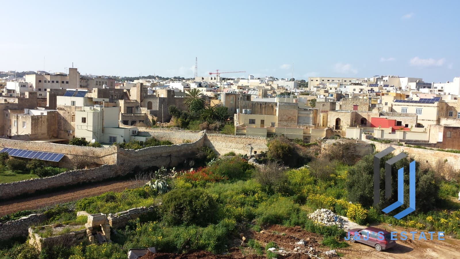 Two-bedroom penthouse with terraces and views in Birkirkara · 2