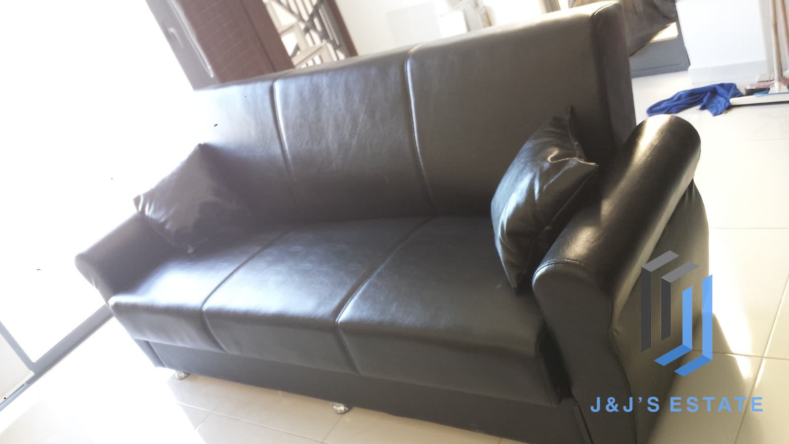 Two-bedroom penthouse with terraces and views in Birkirkara · 5