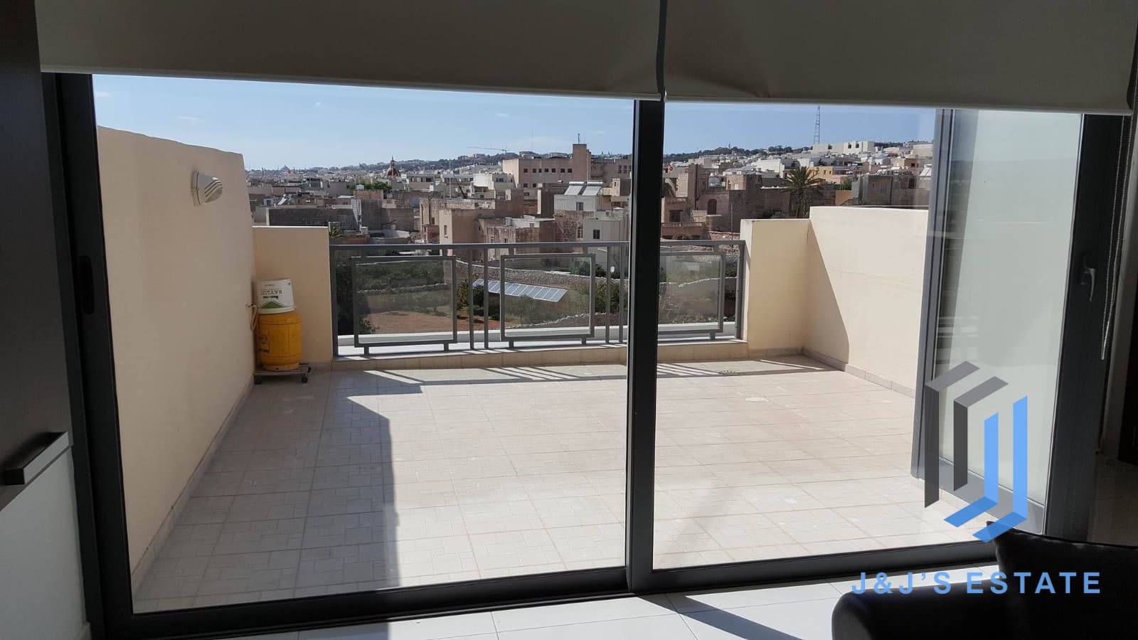 Two-bedroom penthouse with terraces and views in Birkirkara · 1
