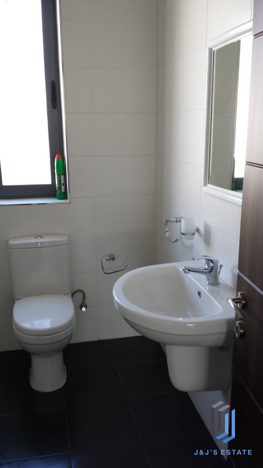 Two-bedroom penthouse with terraces and views in Birkirkara · 14