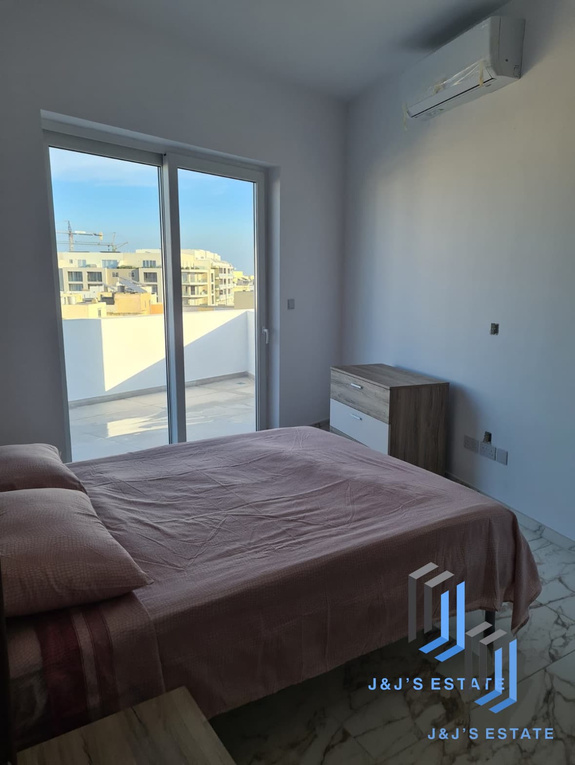 Spacious Penthouse for Rent in Zebbug Malta