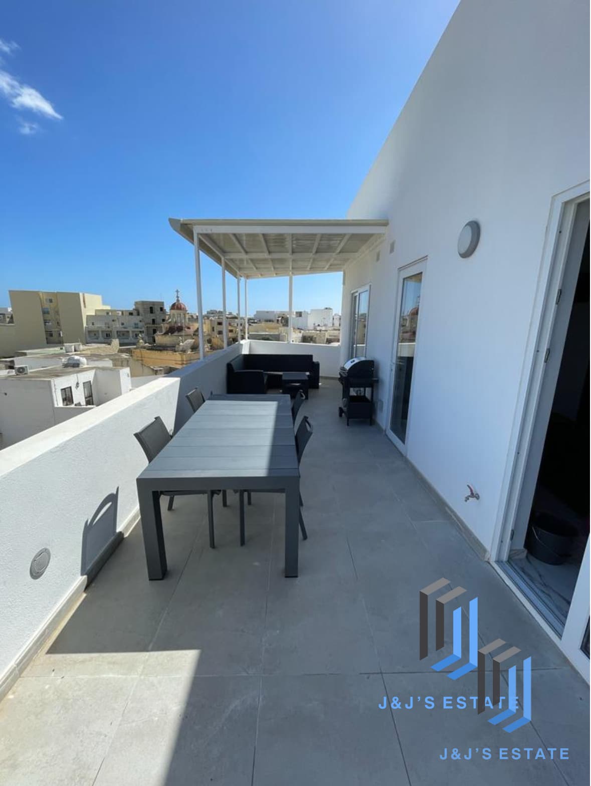 Spacious Penthouse for Rent in Zebbug Malta · 5