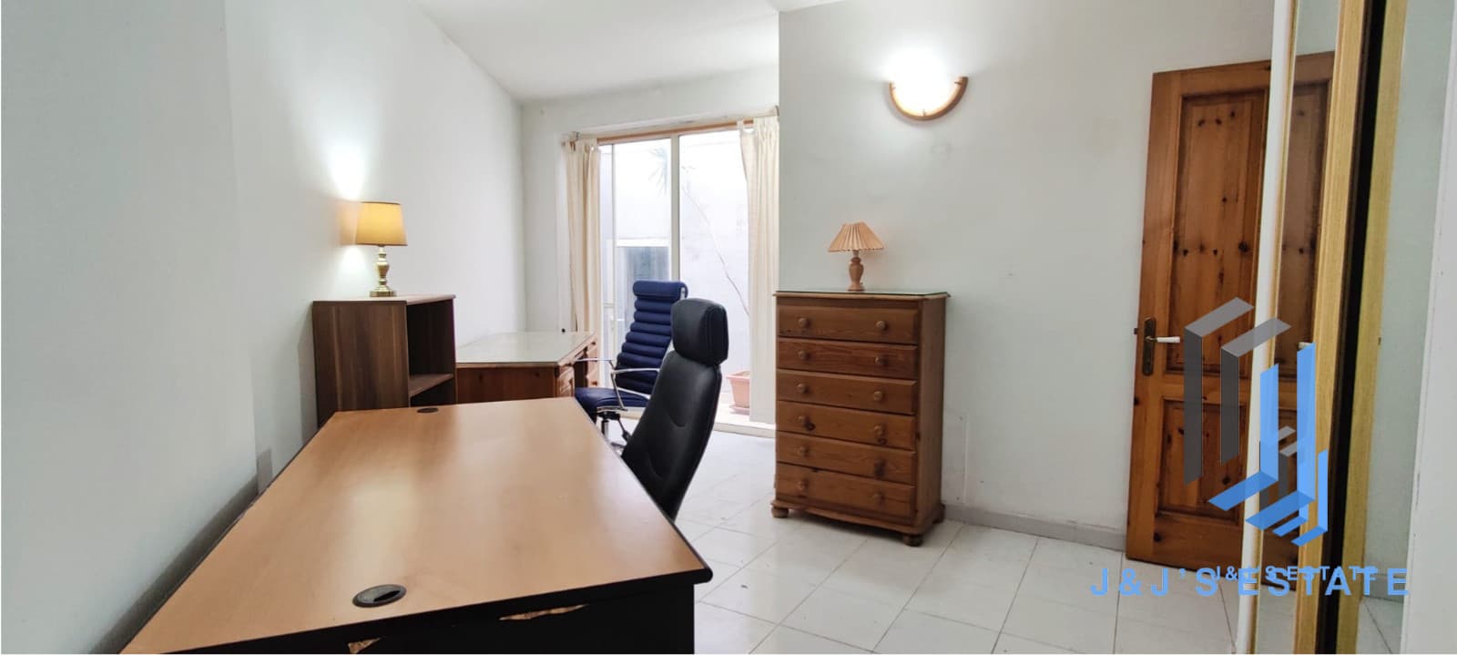 Bright Duplex Maisonette in San Gwann with Valley Views · 3