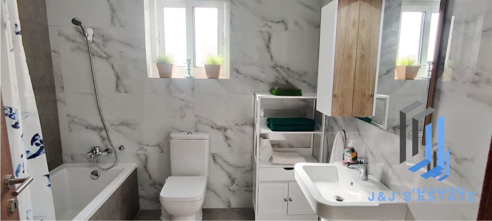 Stunning 1-Bedroom Penthouse in Qawra · 5