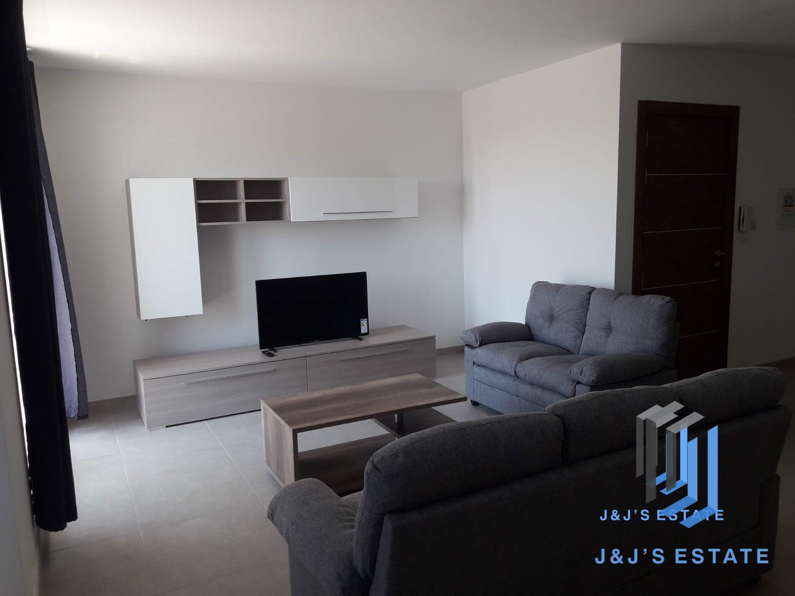 Furnished 3-Bedroom Apartment in Birzebbuga · 4