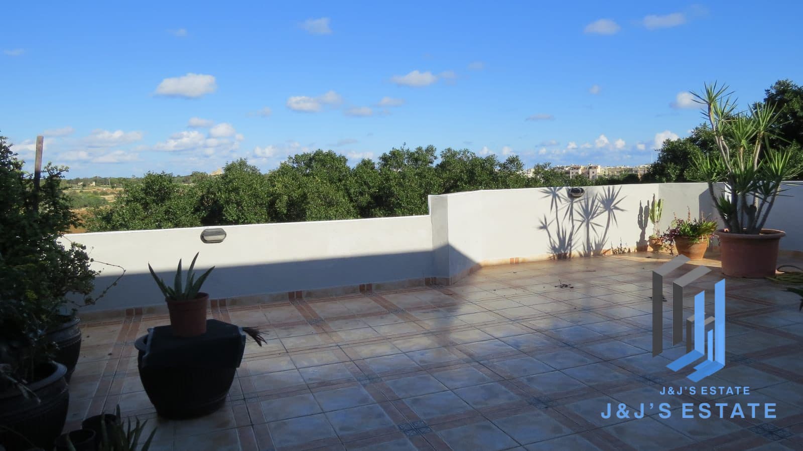 Stunning 290 SQM Penthouse in Zabbar with ODZ Views · 2