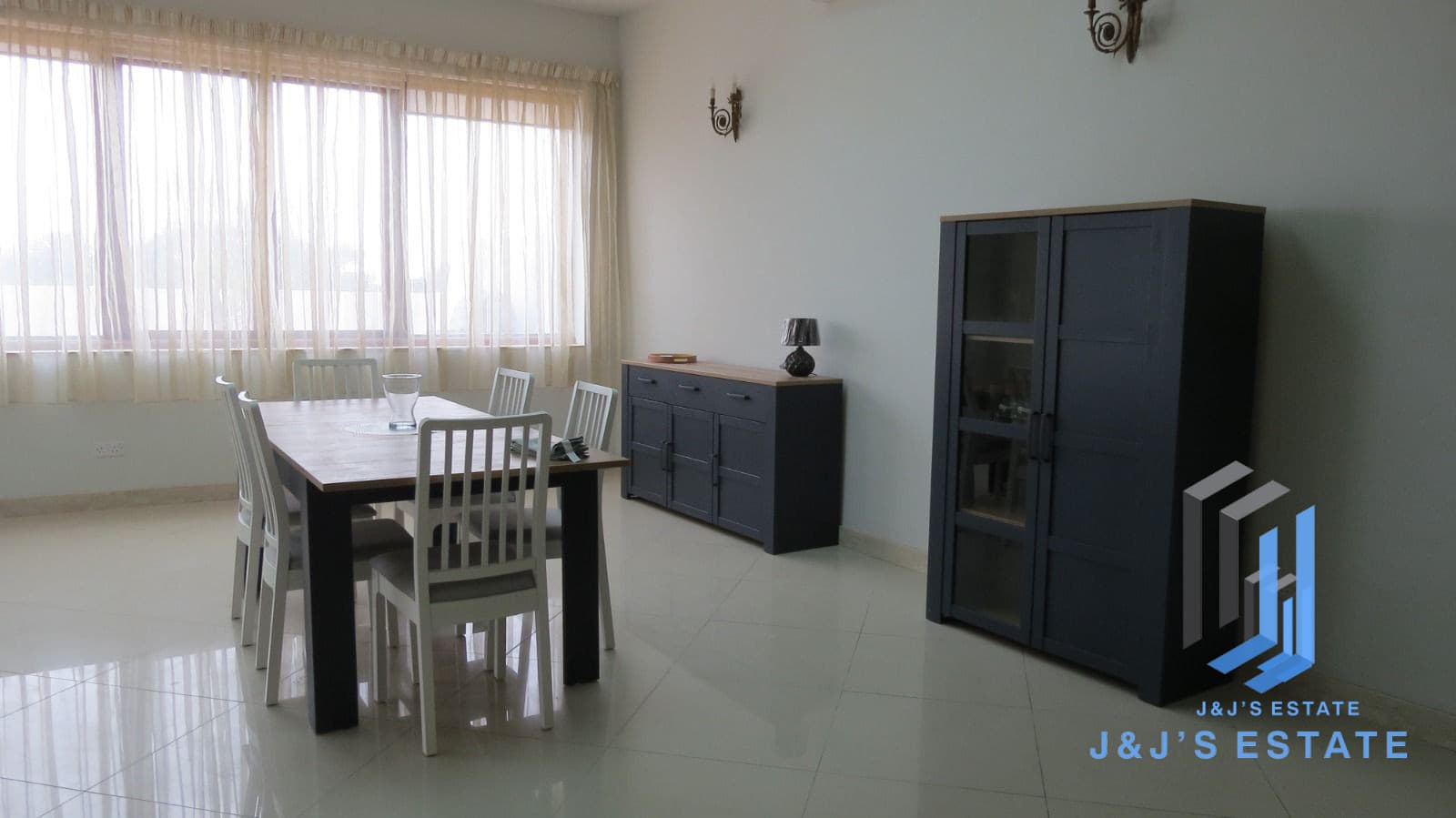Stunning 290 SQM Penthouse in Zabbar with ODZ Views · 3