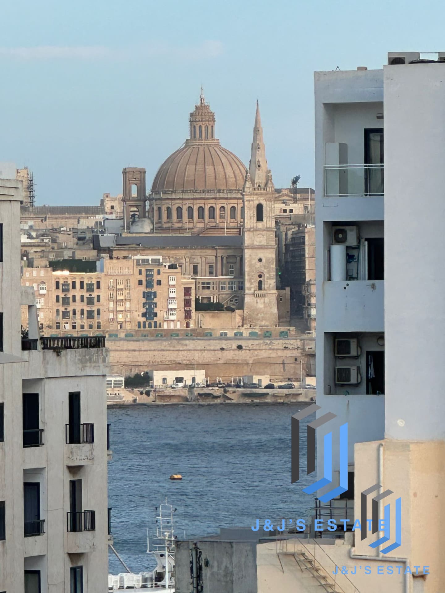 Cozy & Modern Studio in Vibrant Sliema · 1