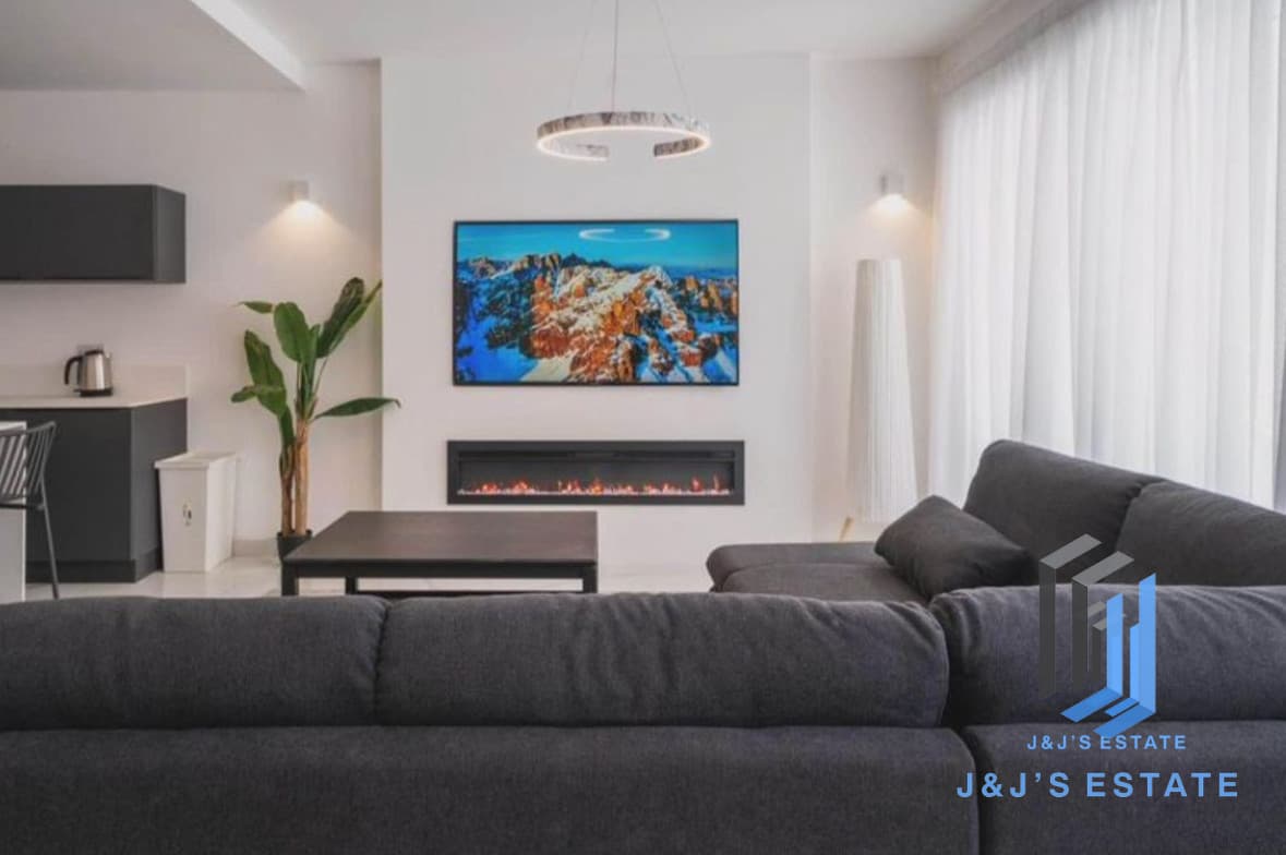 3-Bedroom Apartment in St Julian's, Swieqi · 4