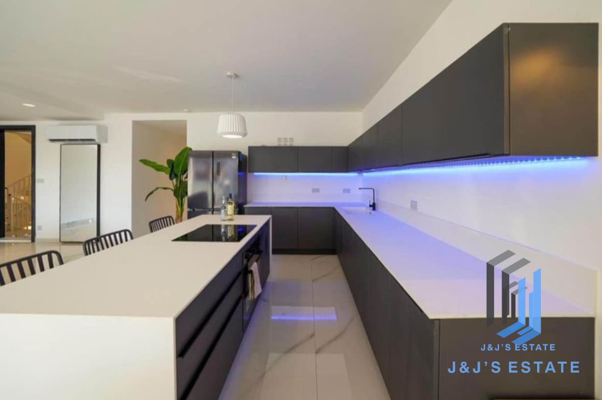 3-Bedroom Apartment in St Julian's, Swieqi · 5
