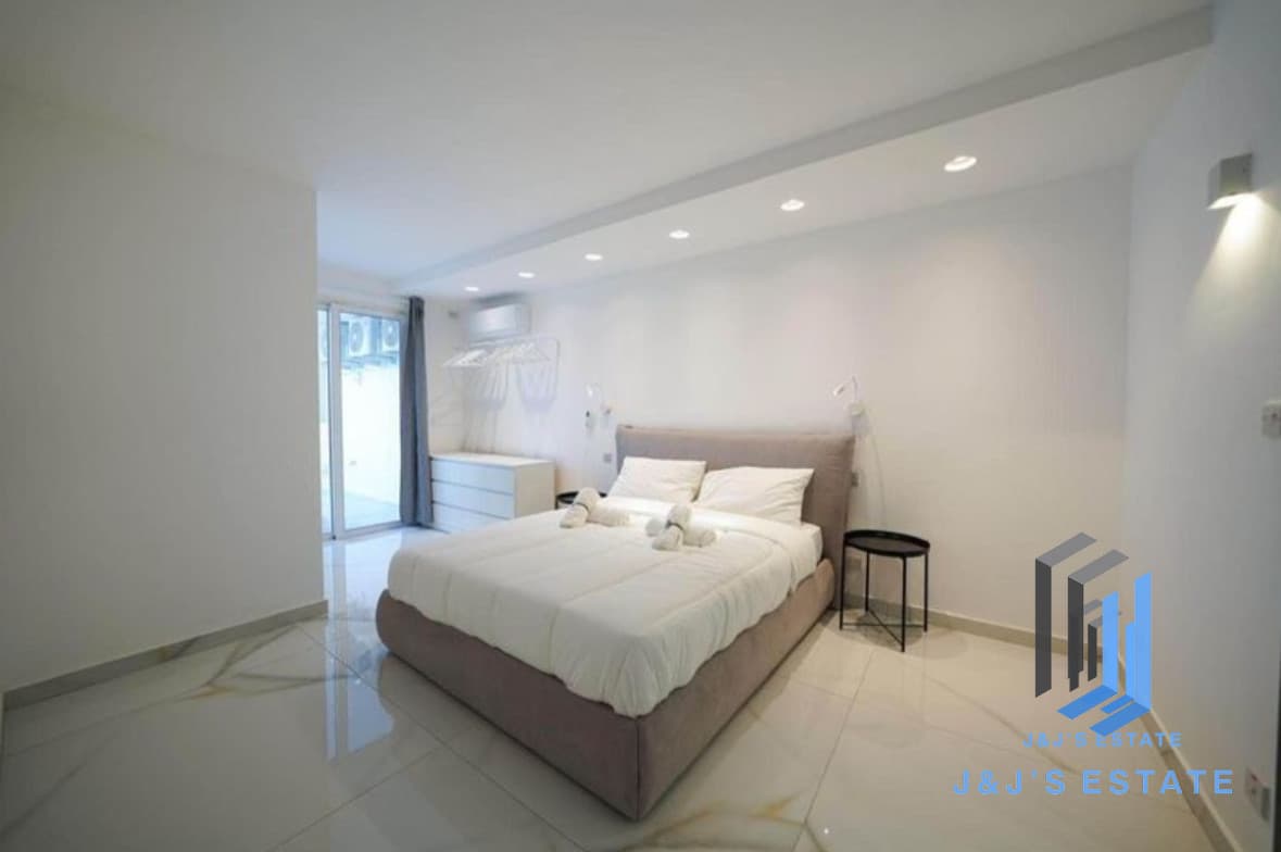 3-Bedroom Apartment in St Julian's, Swieqi · 7