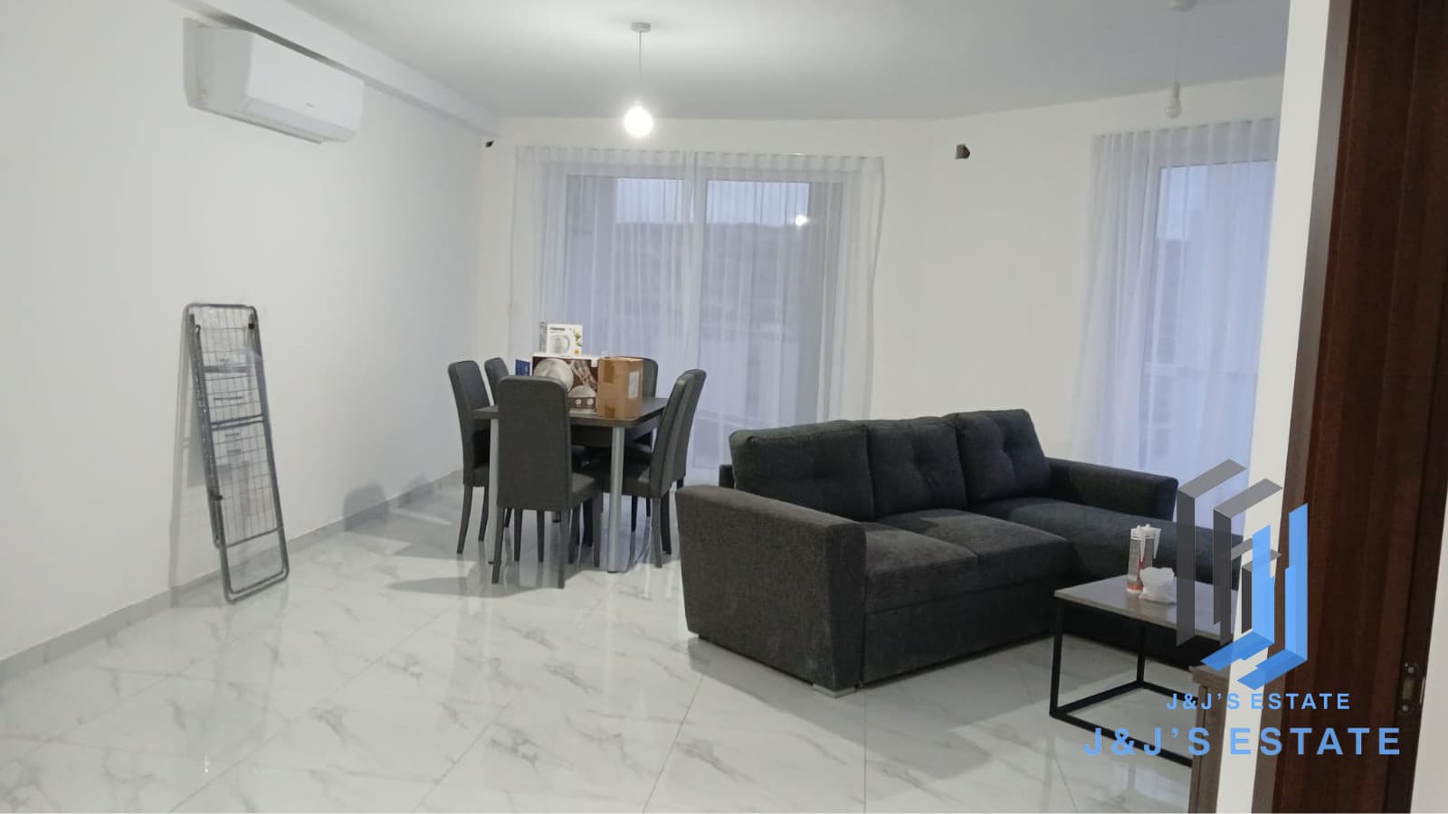 3-Bedroom Apartment in Mgarr · 1