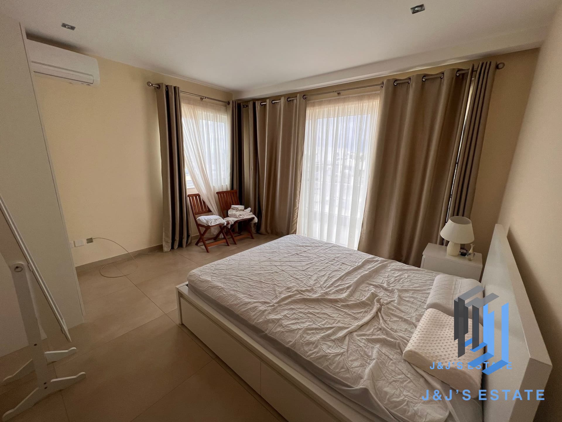 Penthouse in Luqa – Perfect for Airport Professionals · 2