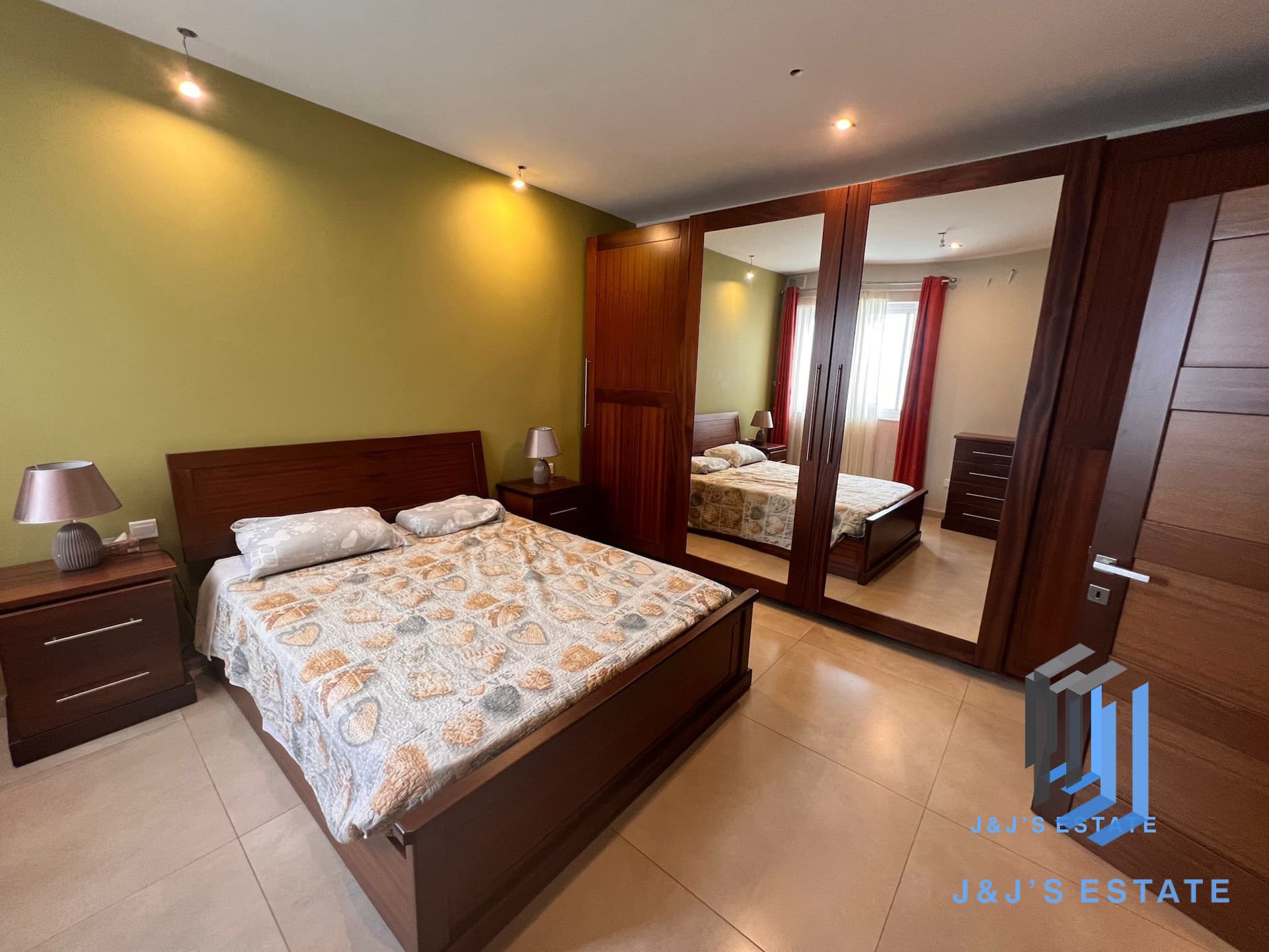 Penthouse in Luqa – Perfect for Airport Professionals · 4