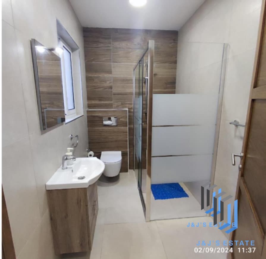 Modern 2-Bedroom Apartment in Marsaskala · 7