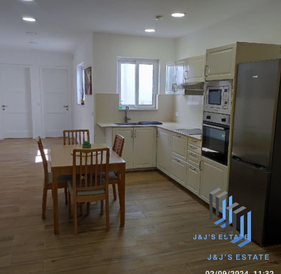 Modern 2-Bedroom Apartment in Marsaskala · 1