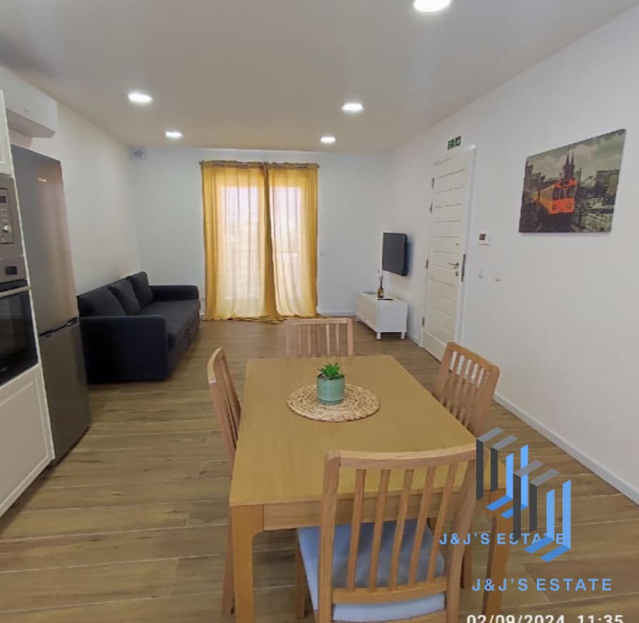 Modern 2-Bedroom Apartment in Marsaskala · 2