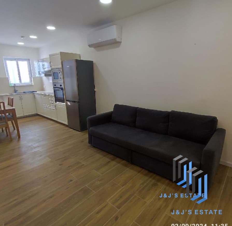 Modern 2-Bedroom Apartment in Marsaskala · 3