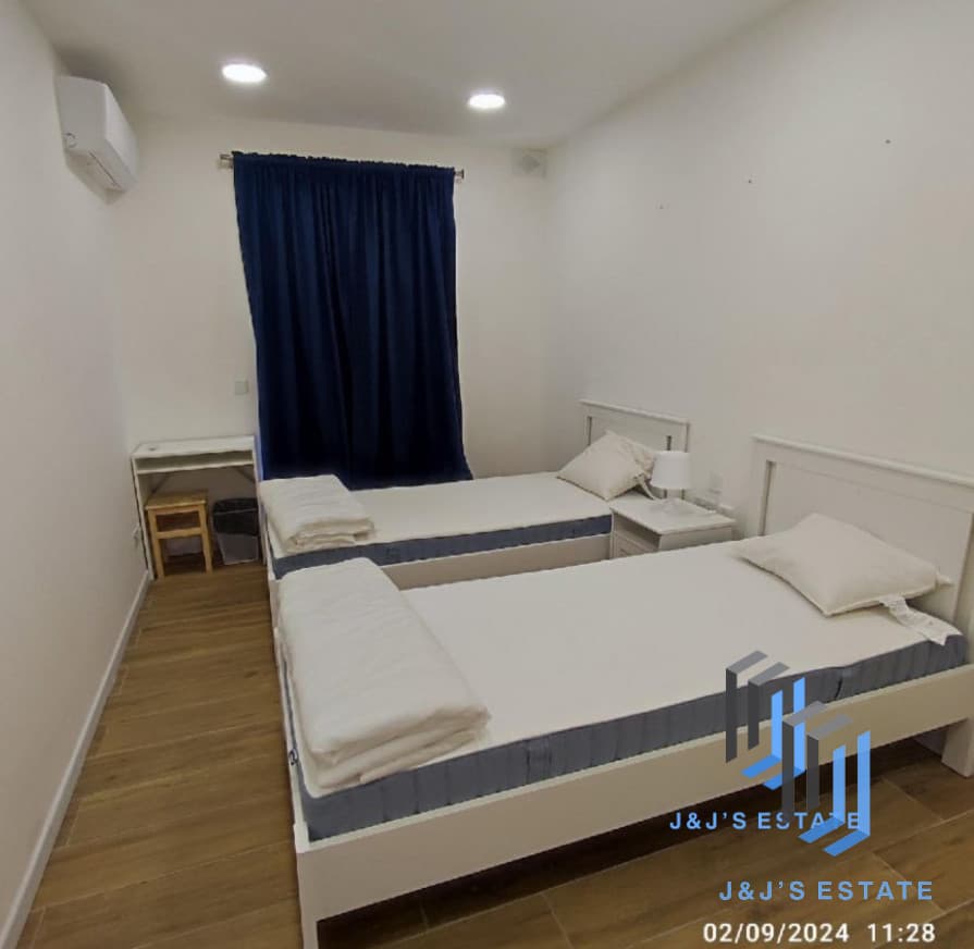 Modern 2-Bedroom Apartment in Marsaskala · 8