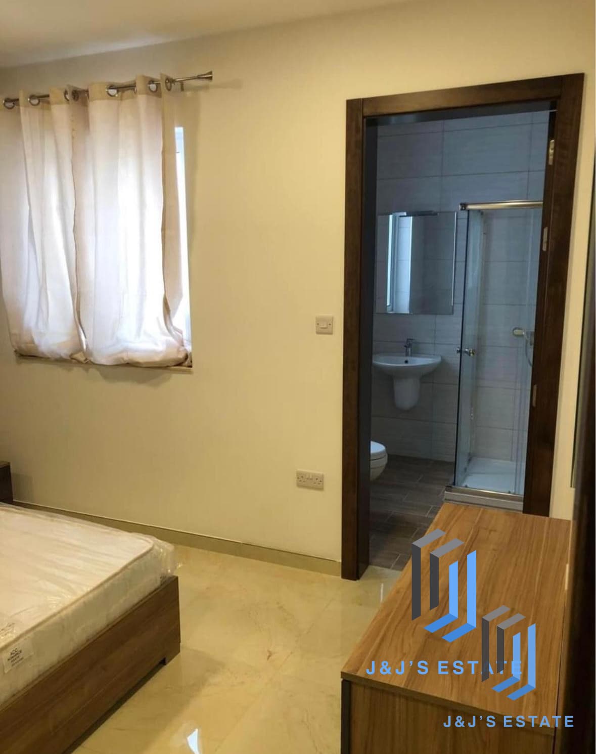 Spacious 3-Bedroom Apartment for Rent in Pieta · 5