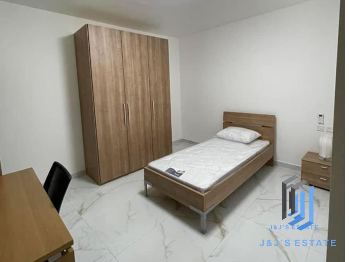 Three-bedroom apartment with balcony near Mater Dei, Birkirkara · 5
