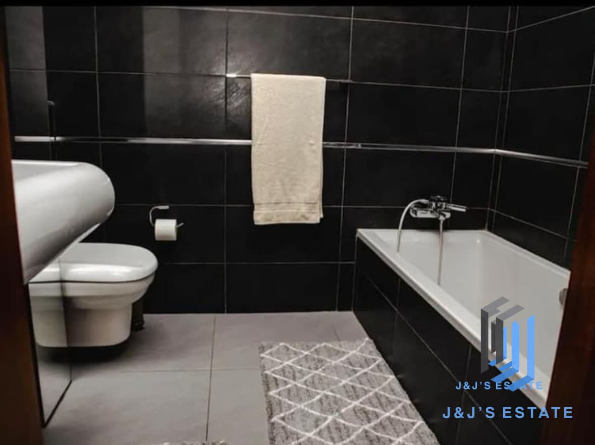 Modern 2-Bedroom Apartment in St Julian's · 4