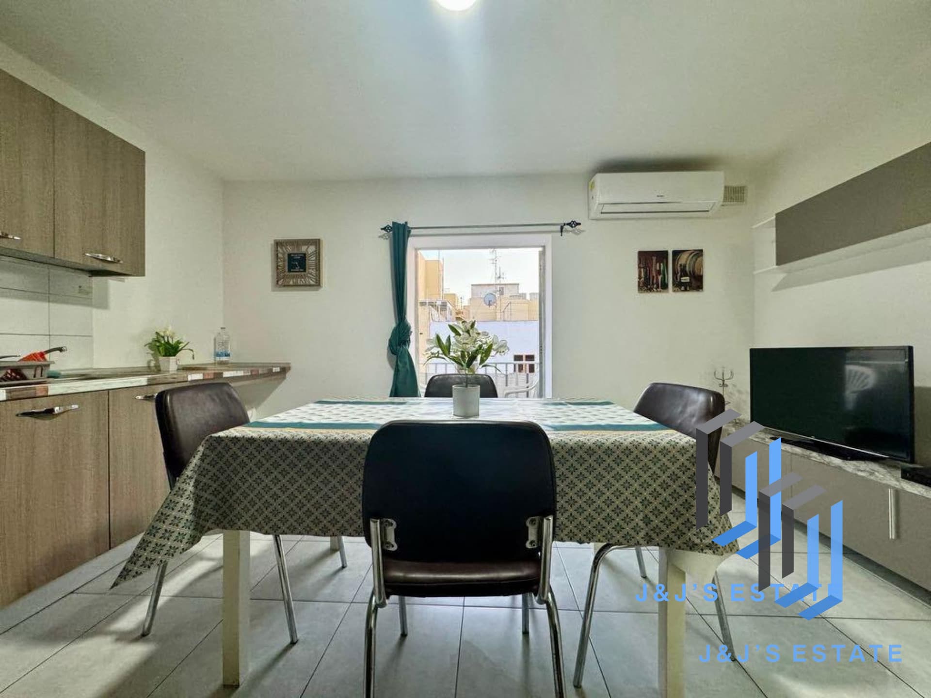 Modern Apartment in Bugibba · 1