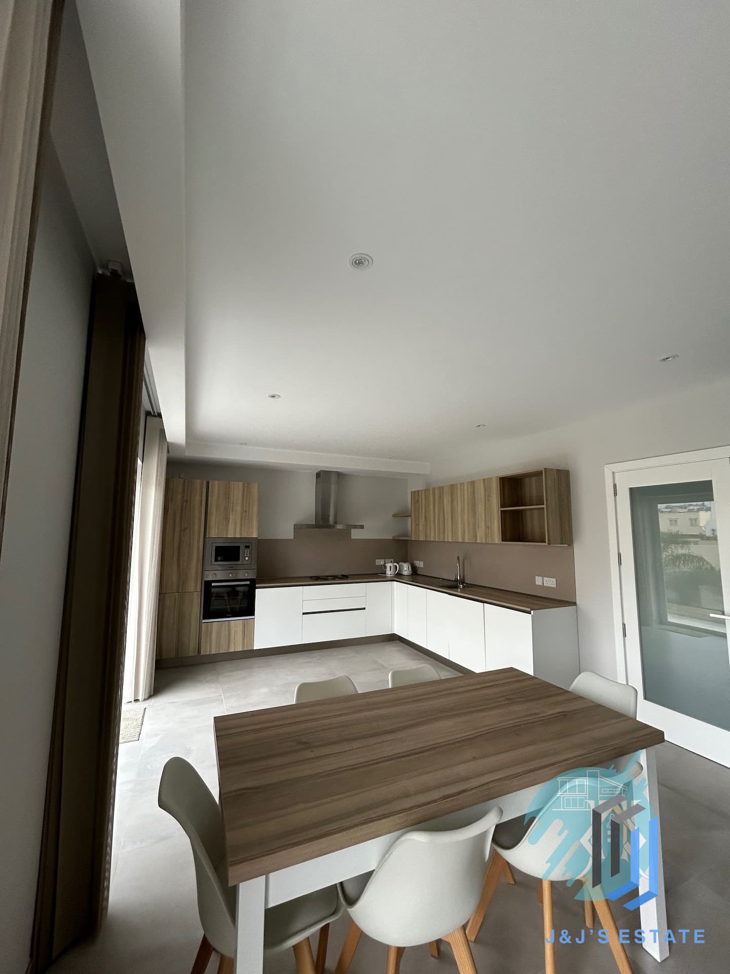 Brand New First Floor Apartment with Office Space in Lija · 4