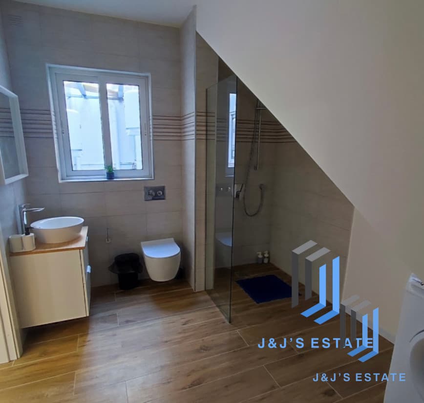 2-Bedroom Apartment in Marsaskala with Balconies · 2