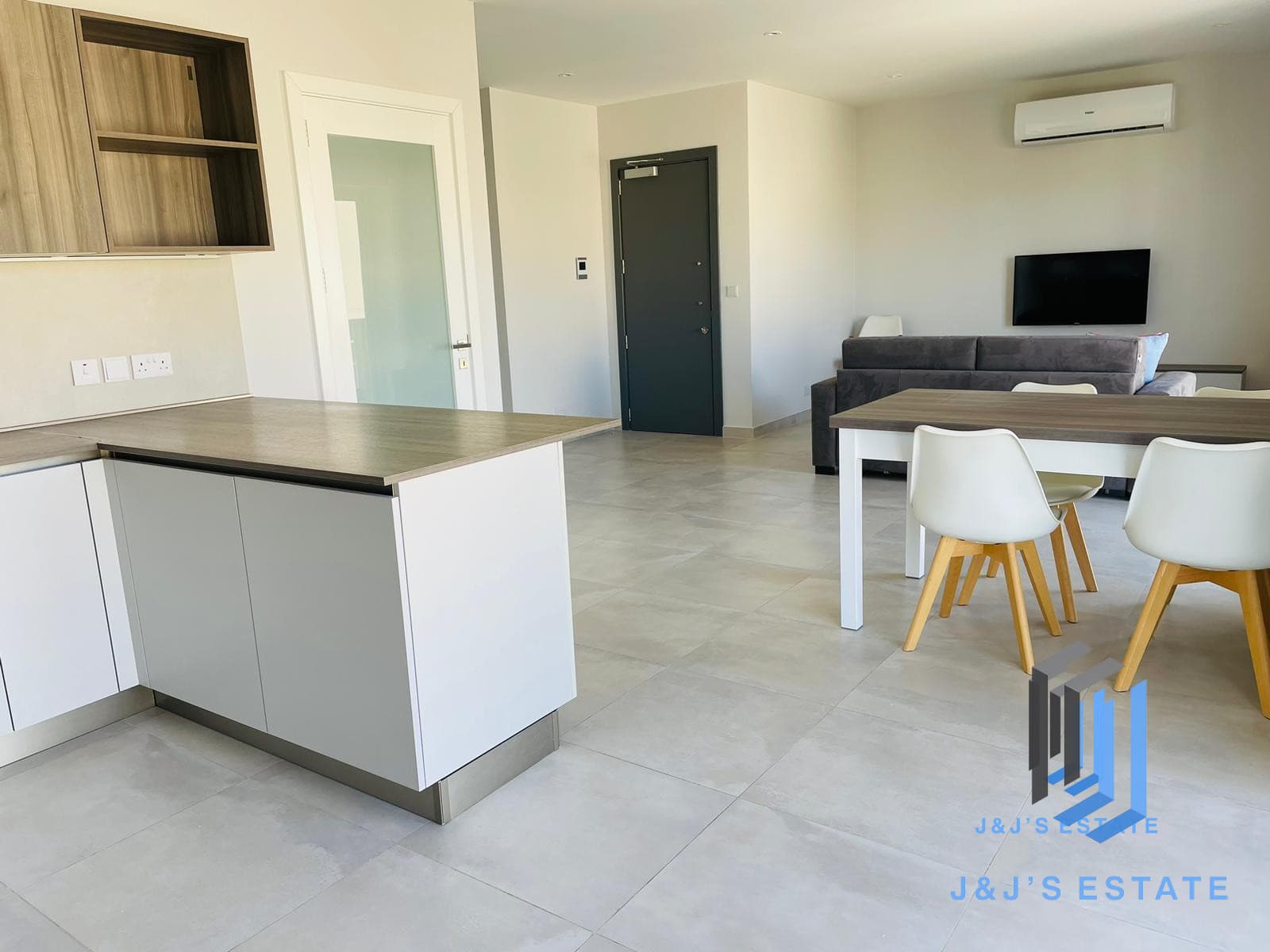 Modern 2-Bedroom Apartment with Office in Lija · 3
