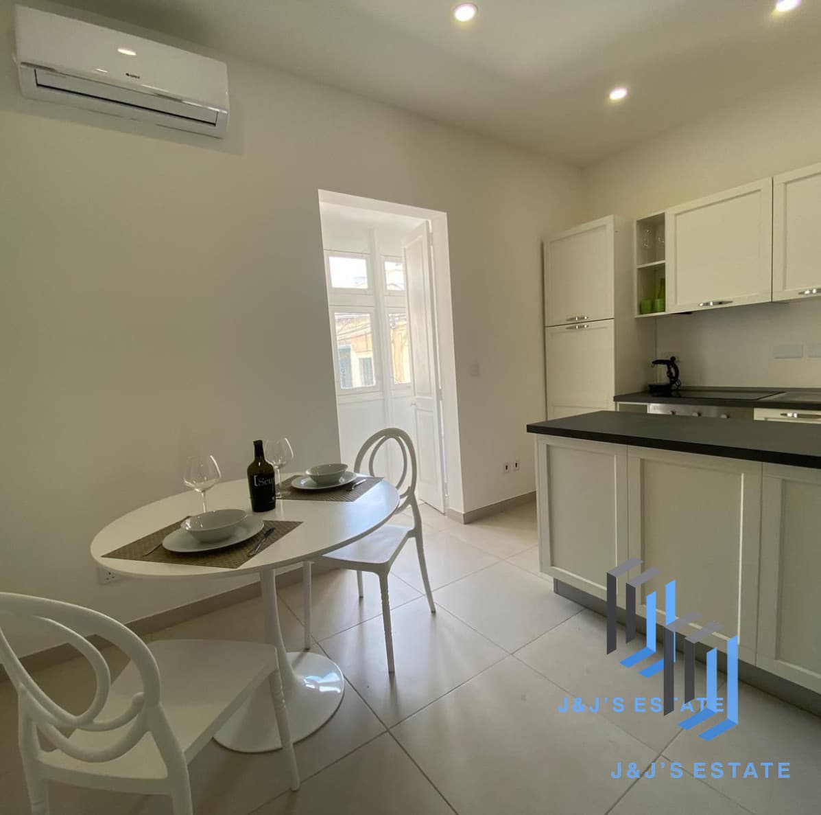 Charming 1-Bedroom Apartment in Pieta with Sea View · 2