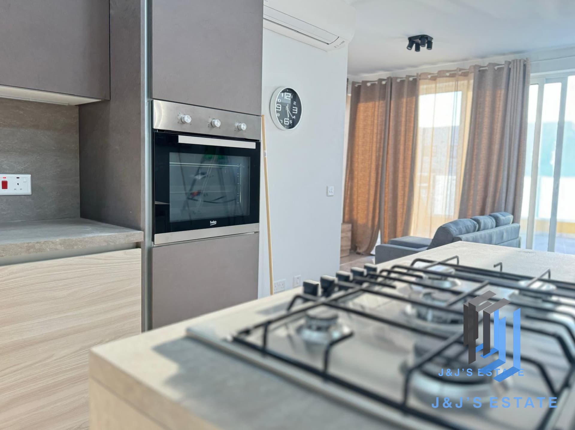 Brand-New 2-Bedroom Penthouse in Msida · 3