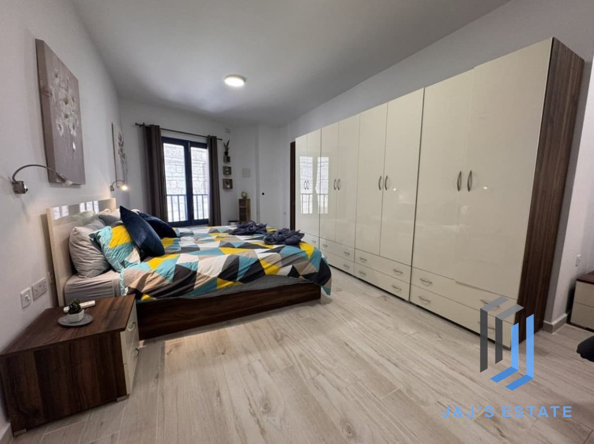 Charming 3-Bedroom Townhouse in Qormi · 14