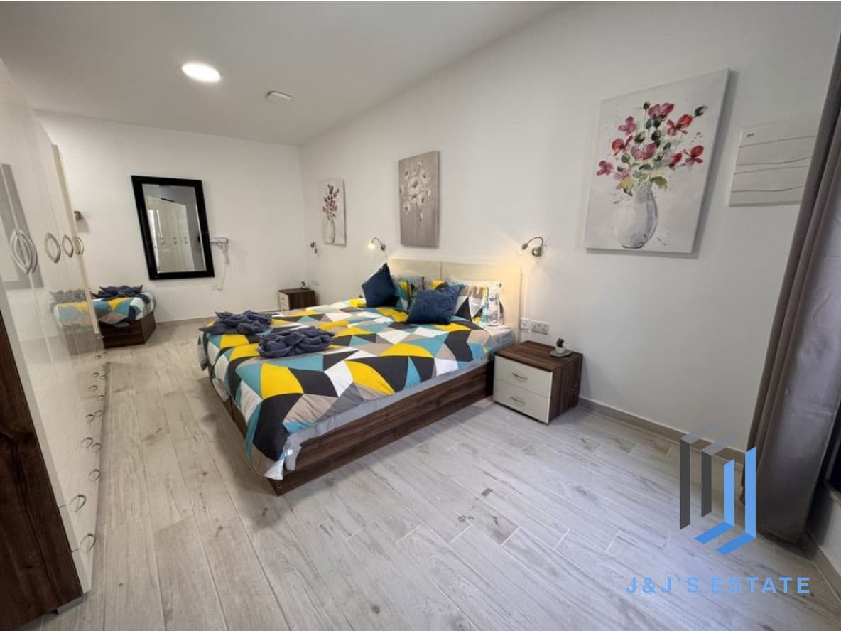 Charming 3-Bedroom Townhouse in Qormi · 15