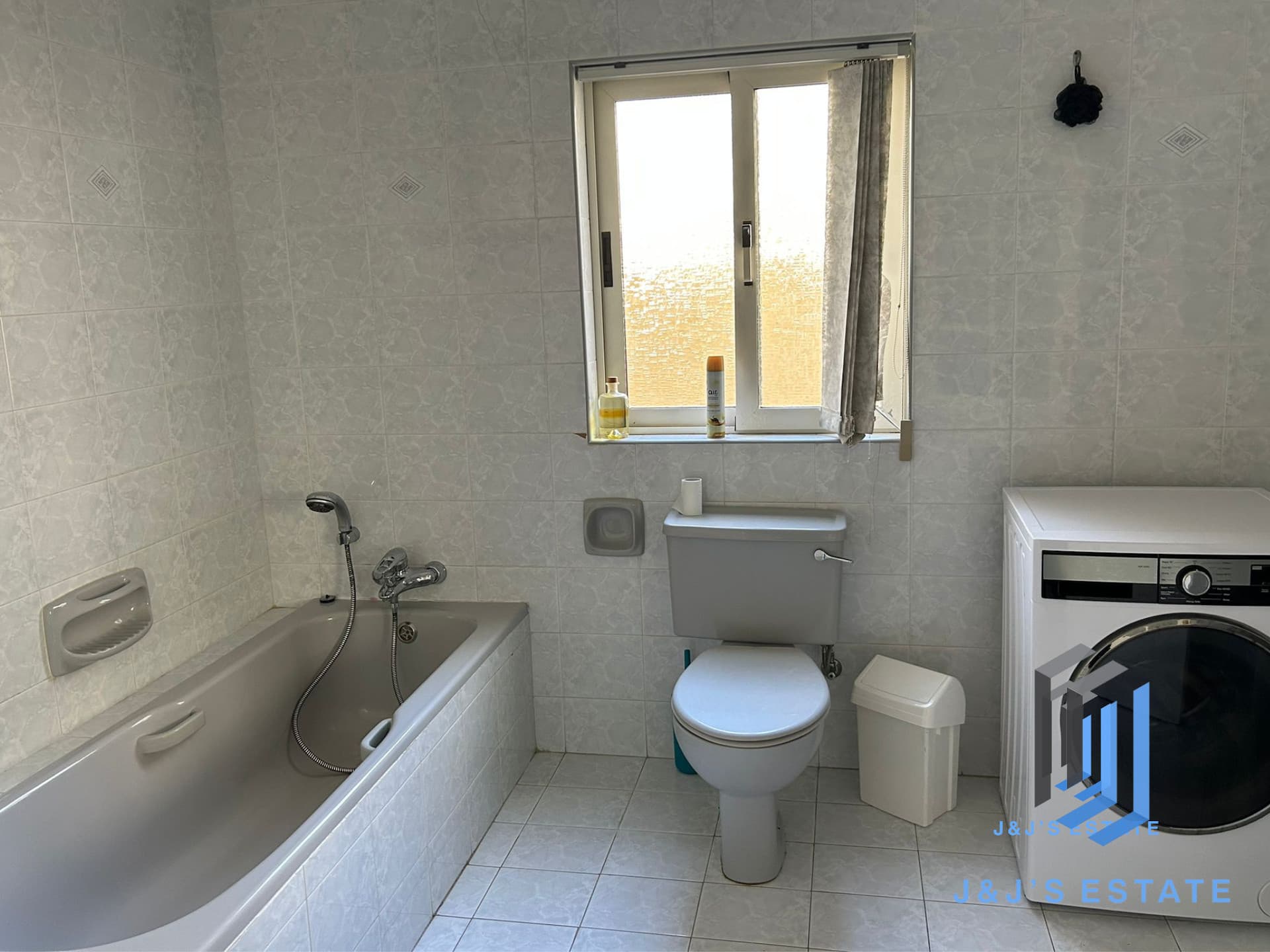 Lovely 2-Bedroom Apartment with Seaview in Xemxija · 5