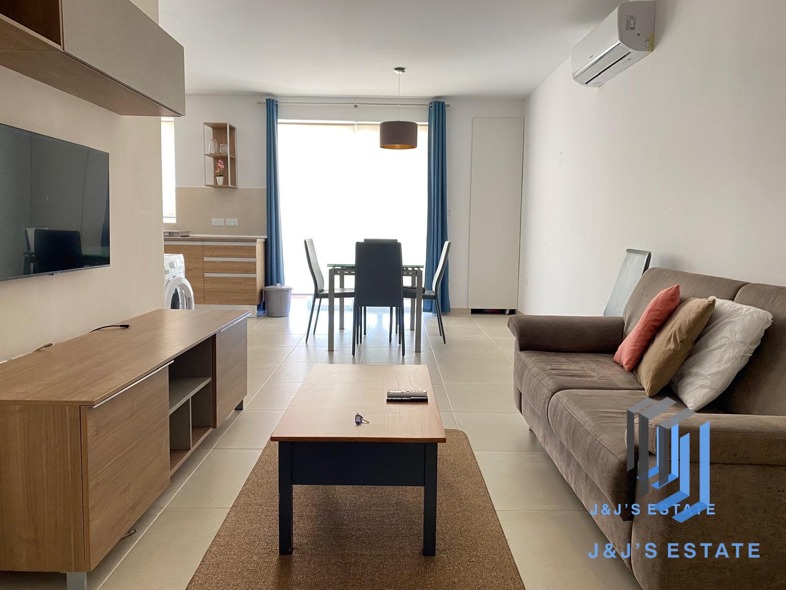 Modern 2-Bedroom Apartment with Sea View in Saint Paul’s Bay · 2