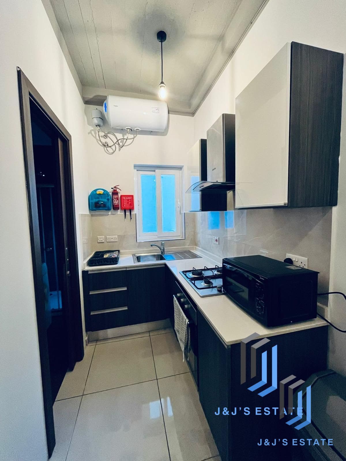 Cozy Central Studio in Sliema · 3