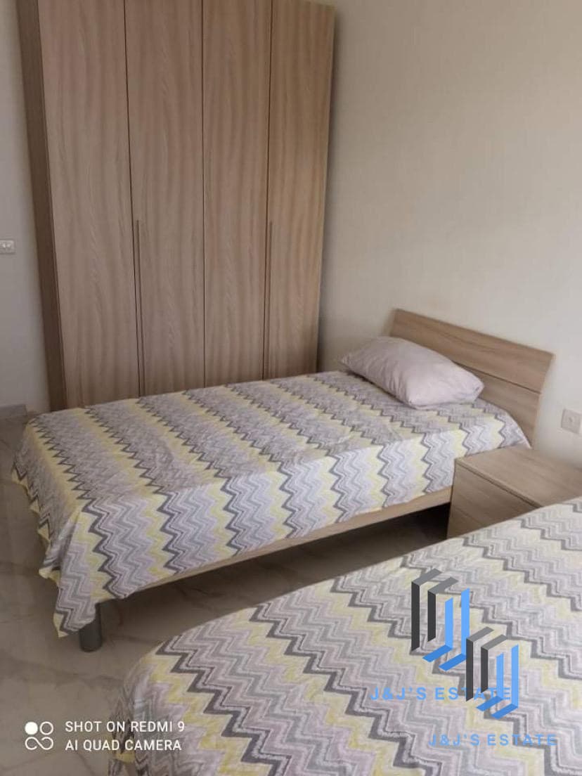 Modern 3-Bedroom Apartment in Swatar · 5