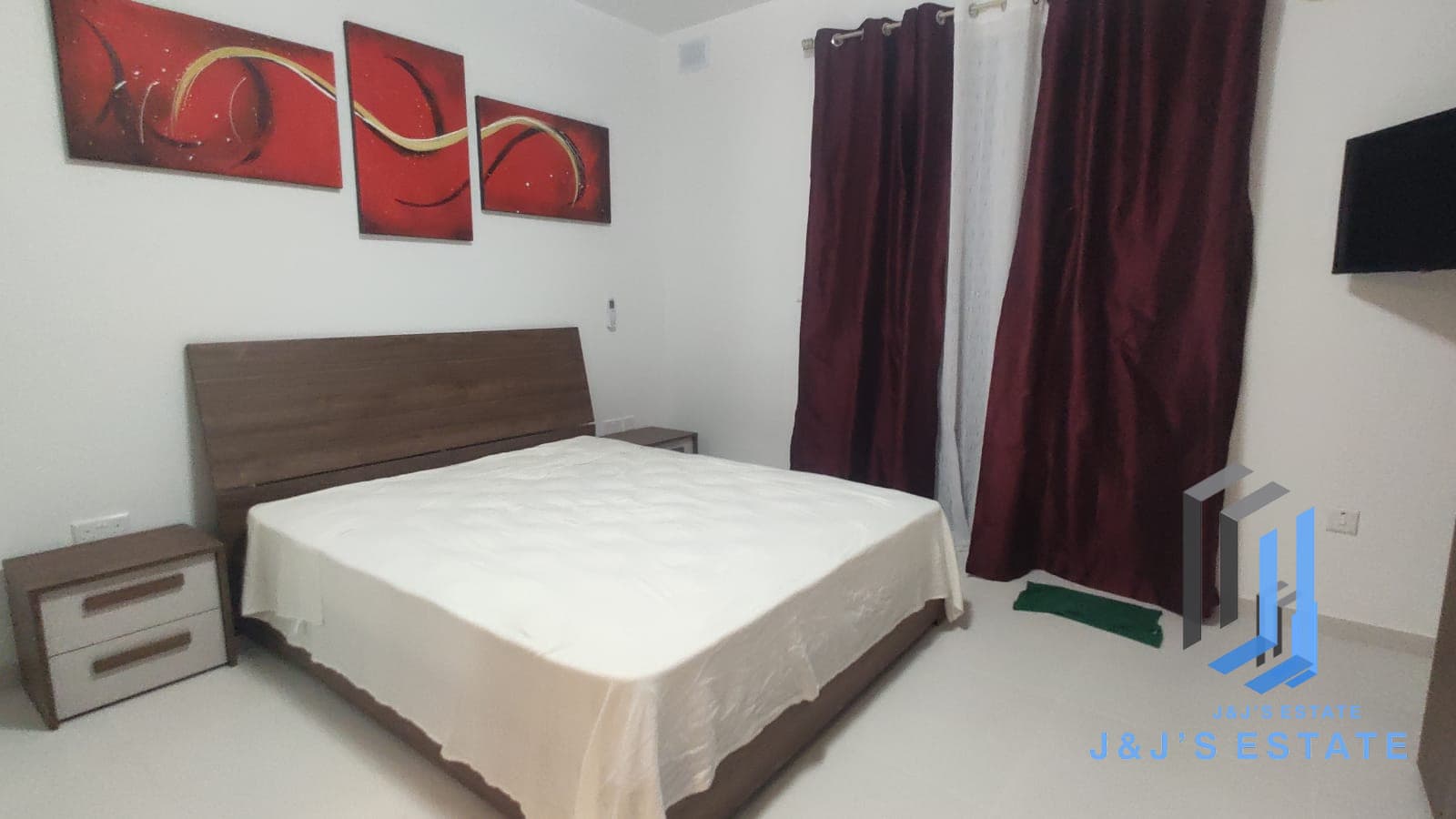 Two-bedroom apartment with balcony near Luqa airport · 5