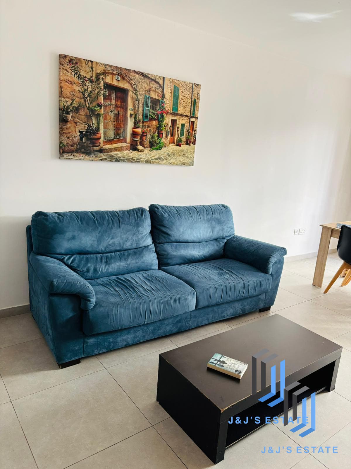 Modern 2 Double Bedroom Apartment in Sliema · 9