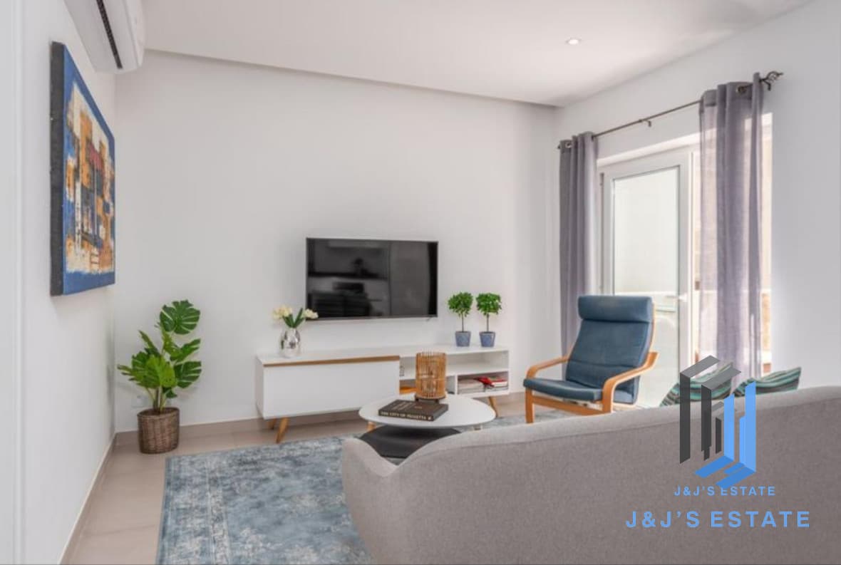 Furnished 2-Bedroom Apartment in Sliema · 2