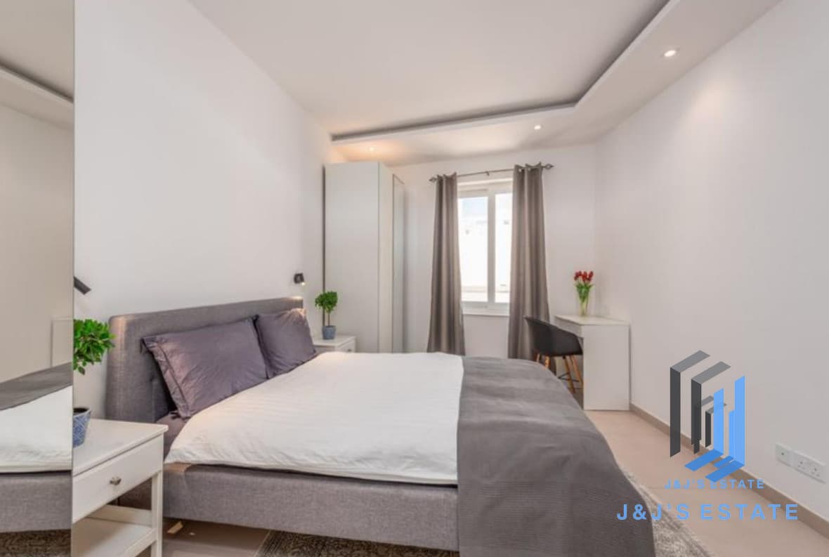 Furnished 2-Bedroom Apartment in Sliema · 6