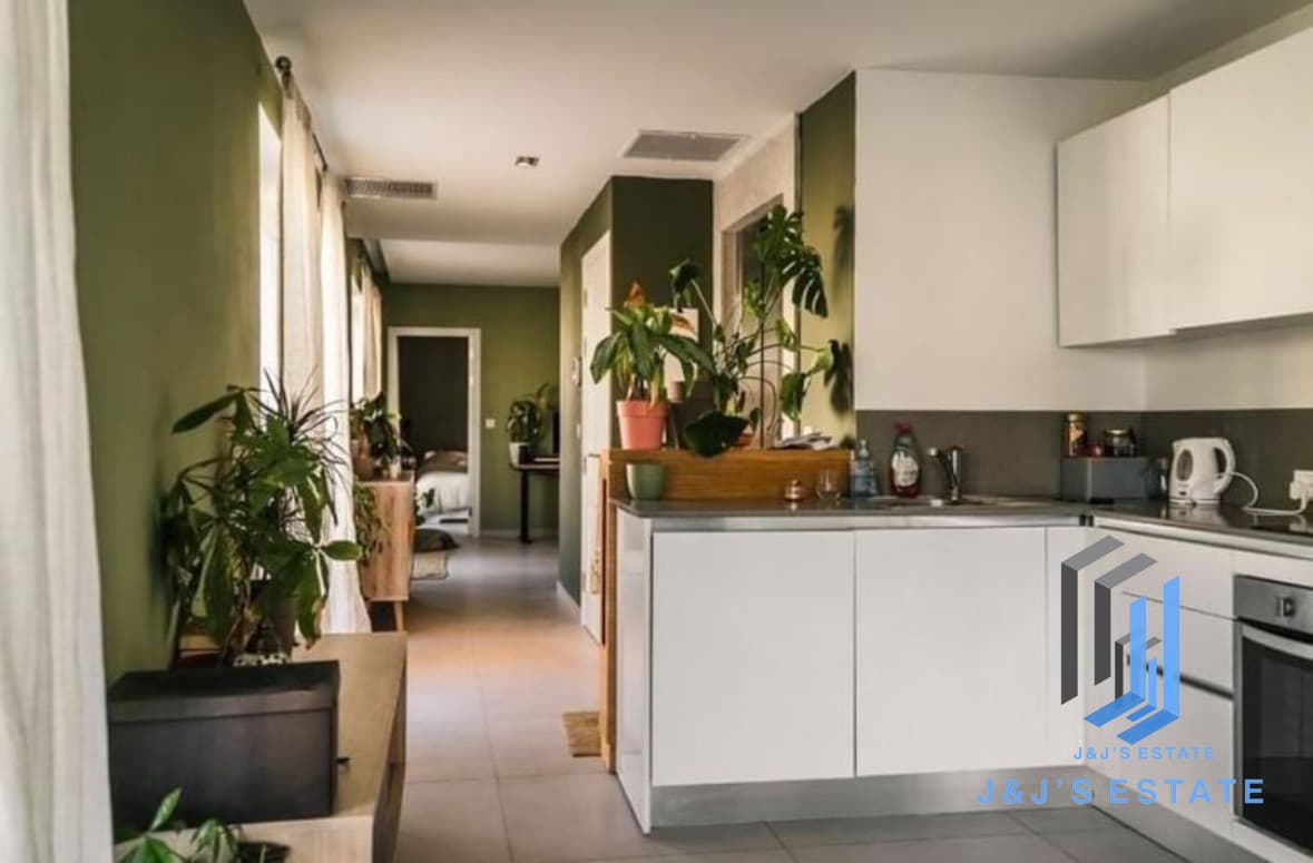 Modern 1-Bedroom Penthouse in Sliema