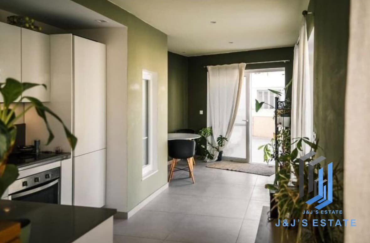 Modern 1-Bedroom Penthouse in Sliema · 2
