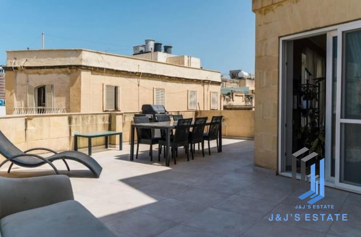 Modern 1-Bedroom Penthouse in Sliema · 4