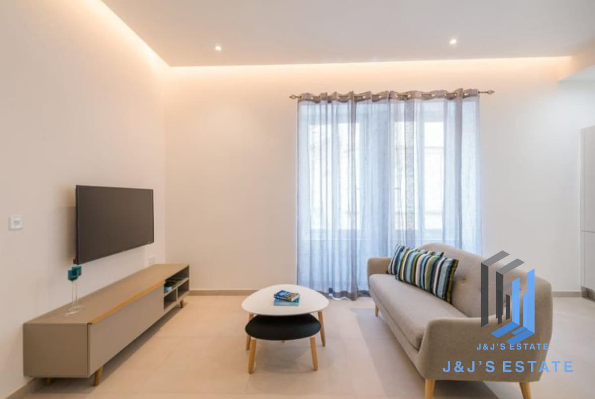 Modern 2-Bedroom Apartment in Sliema · 4