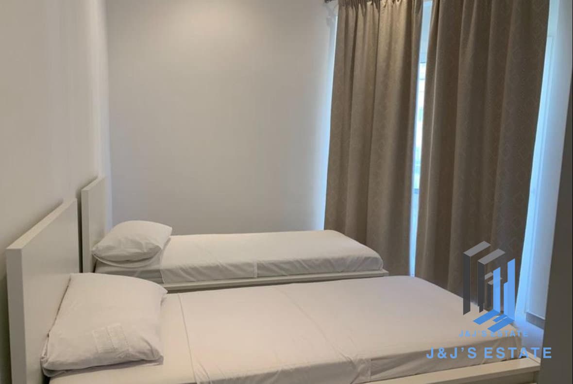 Modern 2-Bedroom Apartment in Sliema · 5