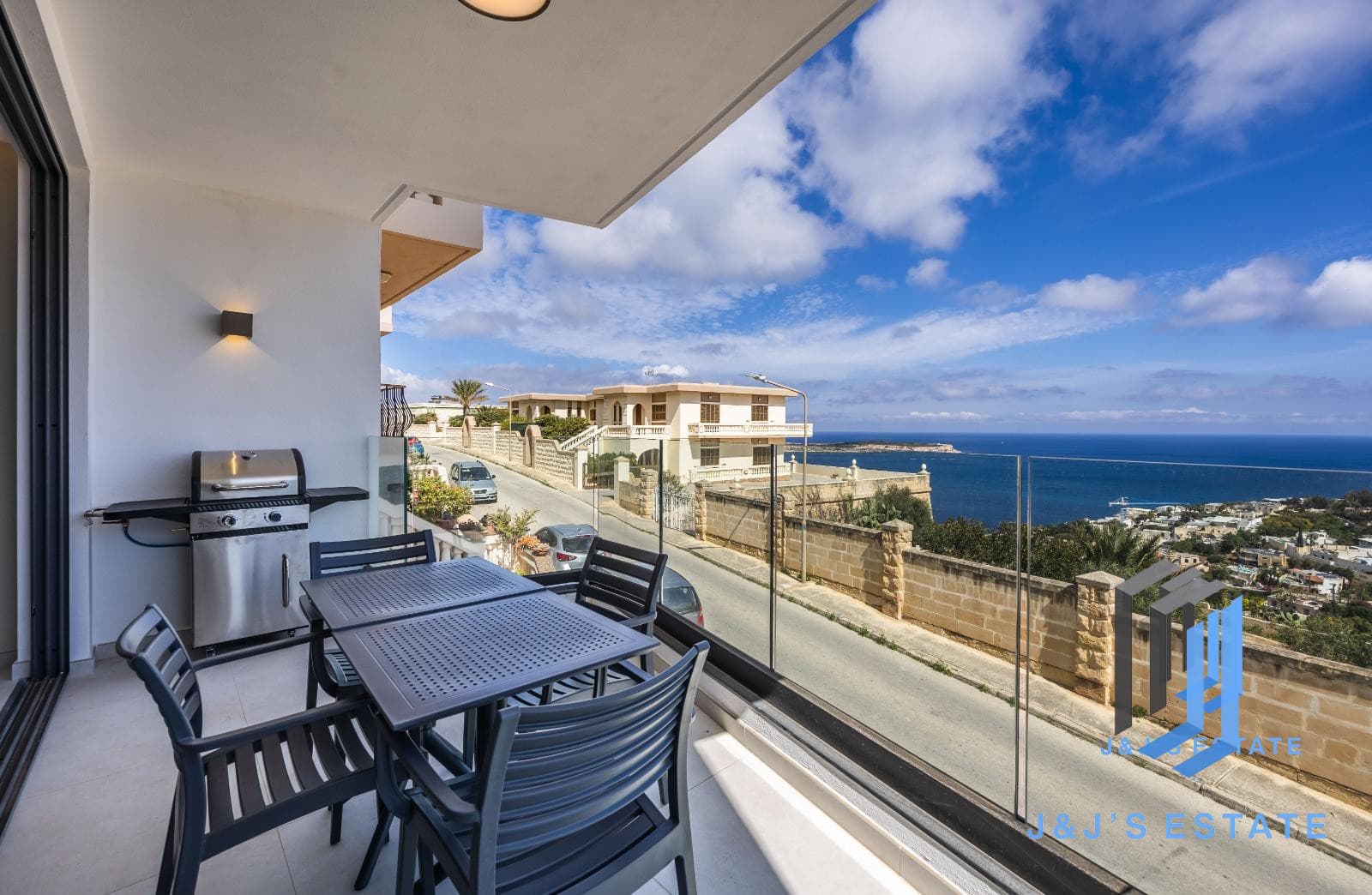 Beautiful 2-Bedroom Apartment in Mellieha with Sea View · 9