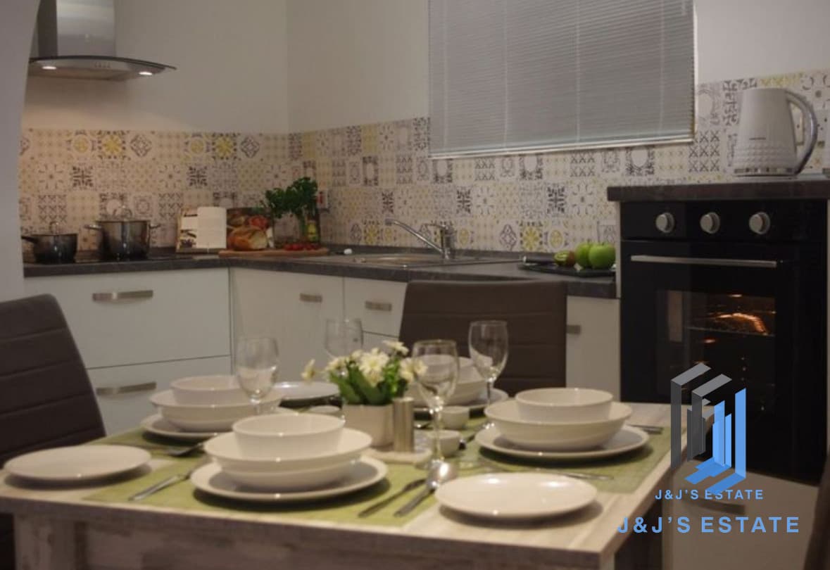 Charming 2-Bedroom Town House in Bormla · 5