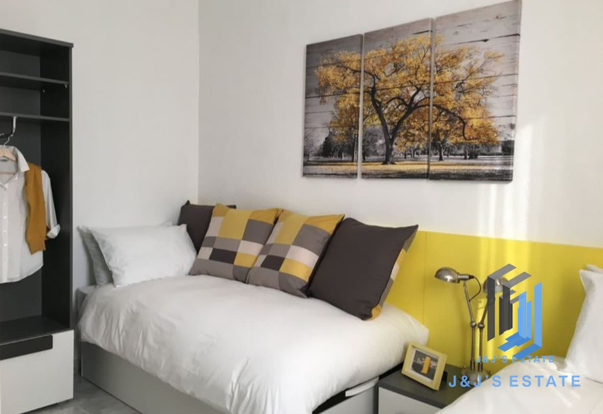 Charming 2-Bedroom Town House in Bormla · 9